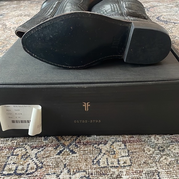 NWOT Frye Billy Stitch Pull on Boot! - Picture 2 of 5